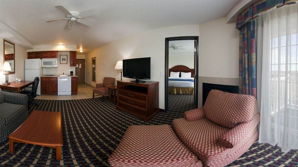 Holiday Inn Express Hotel & Suites Petoskey, An Ihg Hotel Exteriér fotografie